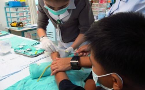 ปลูกถ่าย “เซลล์ต้นกำเนิดเม็ดเลือด” เพื่อผู้ป่วย “ธาลัสซีเมีย”