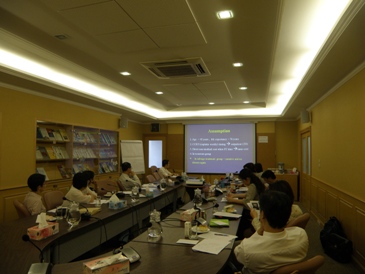 กสพท. ร่วมกับ HITAP จัดประชุมผู้เชี่ยวชาญเพื่อขอข้อเสนอแนะต่อผลการศึกษาการวิเคราะห์ต้นทุนอรรถประโยชน์ของการรักษามะเร็งปากมดลูก ระยะที่ 1B